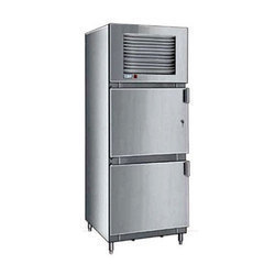 VERTICLE 2 DOOR CHILLER SMALL